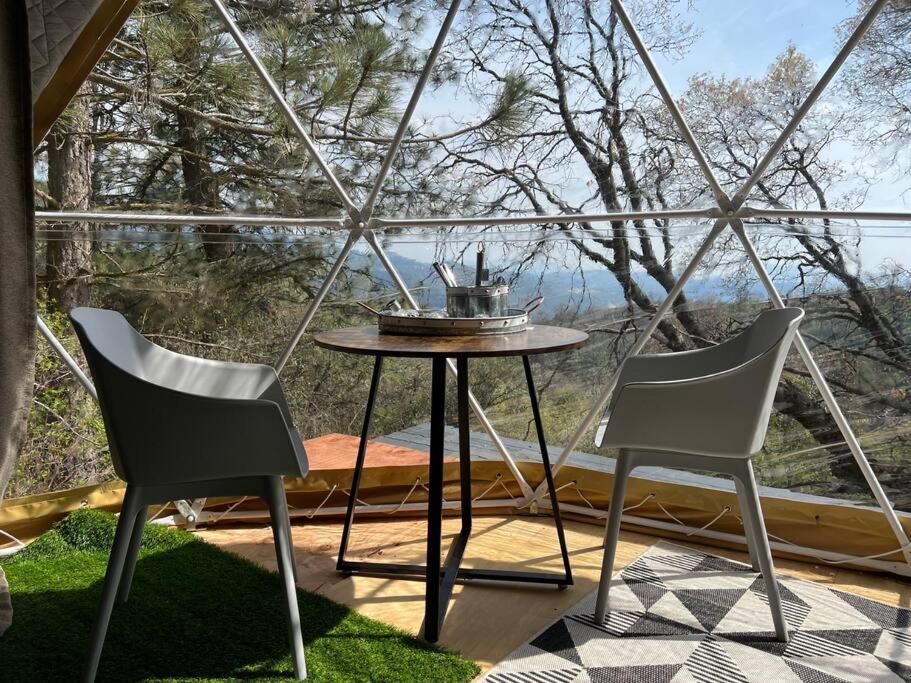 Glamping Dome 1 - 10 minutes from Kings Canyon - Housity
