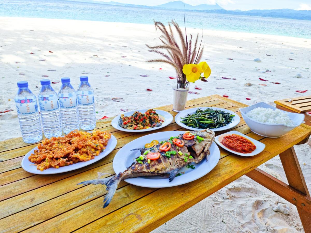 Lihaga Island & Beach Club - Housity