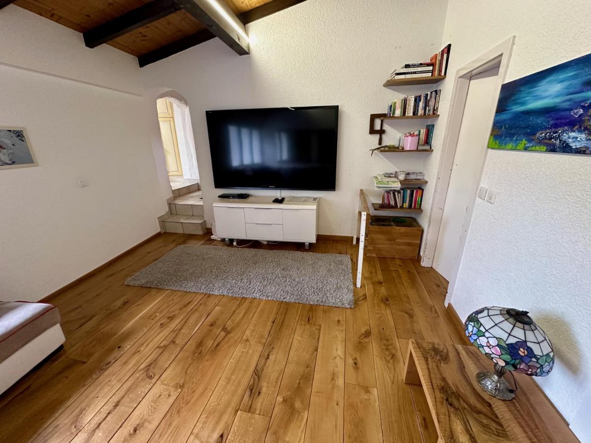 Chalet typique du Valais,Maison bio et bien-être! - Housity