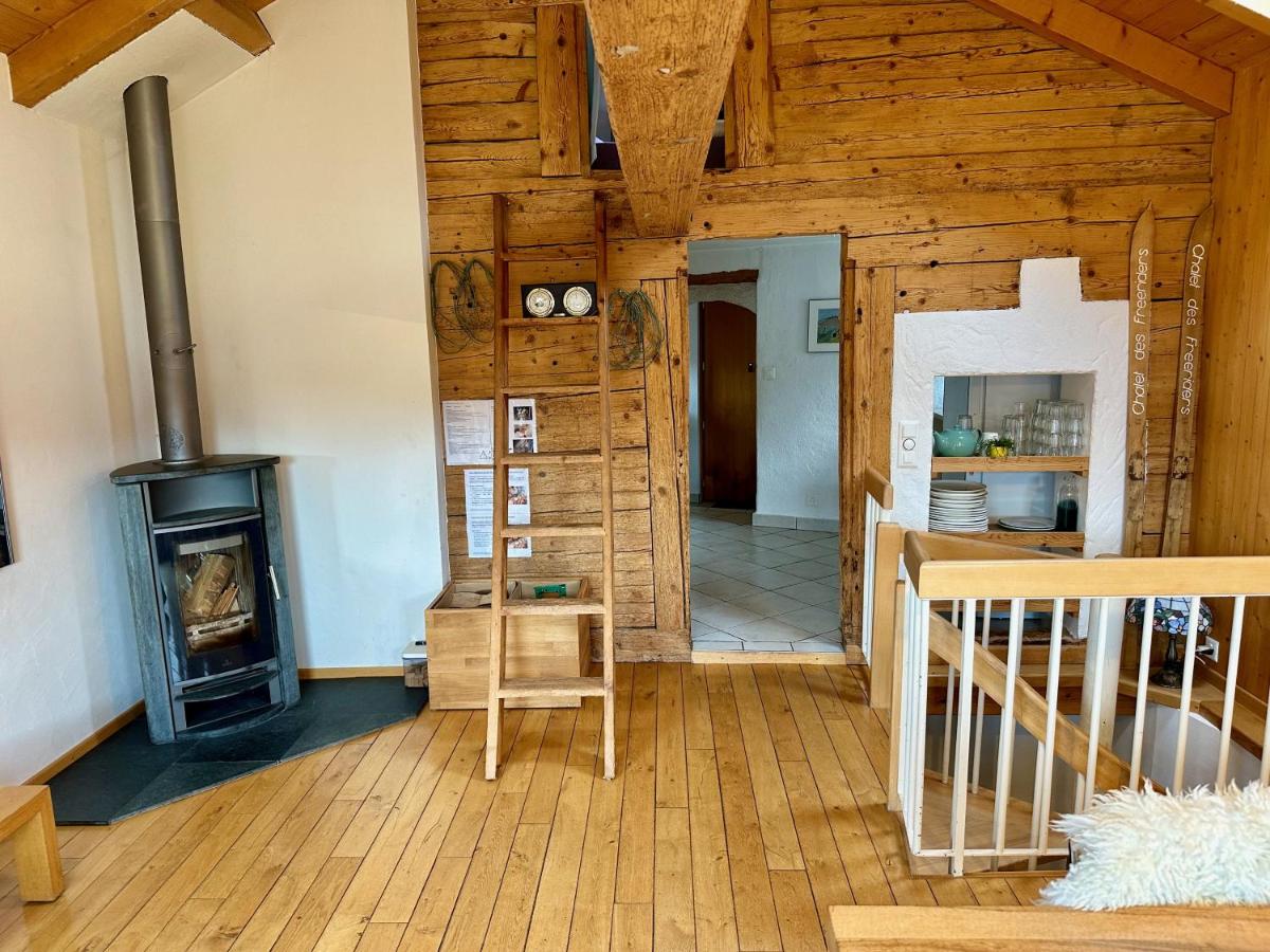 Chalet typique du Valais,Maison bio et bien-être! - Housity