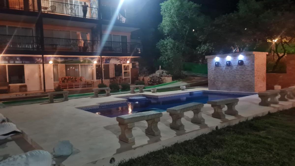 Vista Potrero - Hotel, Camping & Events - Housity