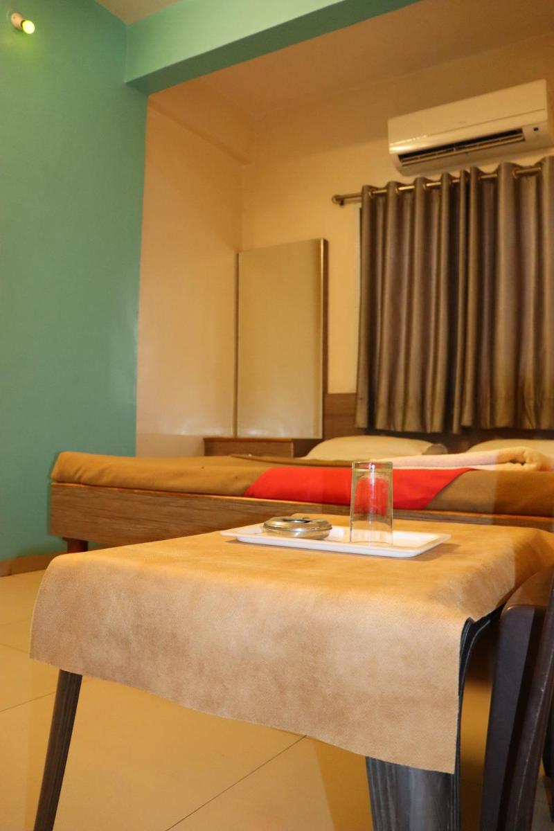 Hotel Royal Regency - Housity