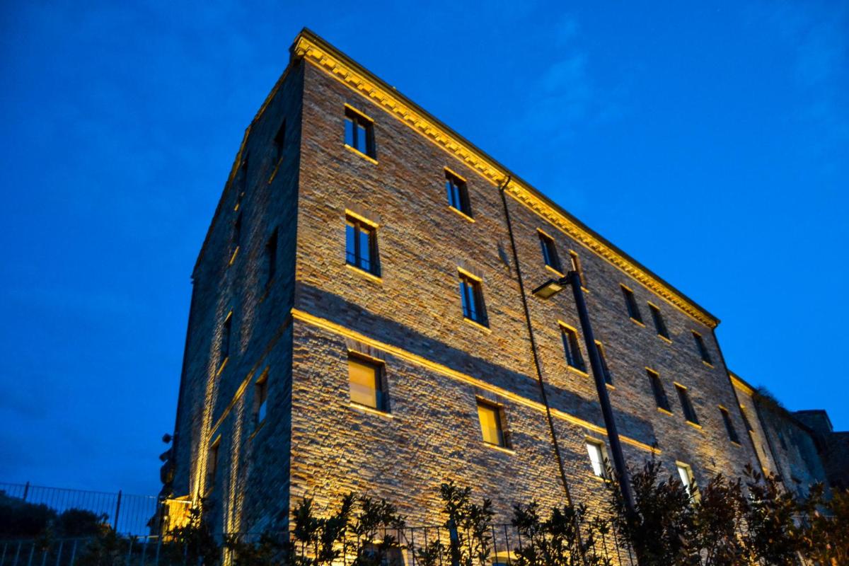 Palazzo Riccucci - Housity