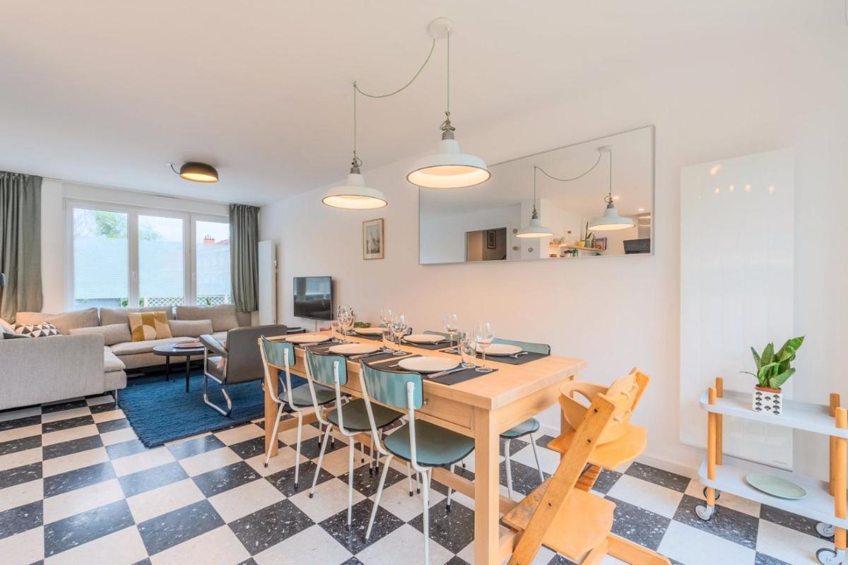 3 bedroom house w/ 2 bathrooms and a garden - Housity