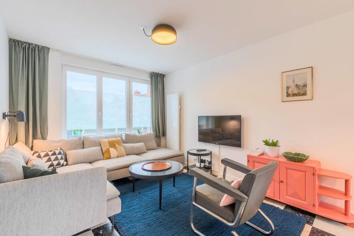 3 bedroom house w/ 2 bathrooms and a garden - Housity