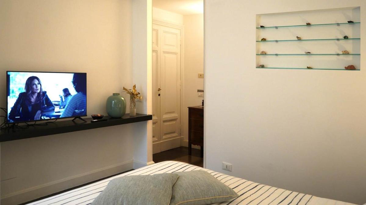 B&B Azuni Home - Housity
