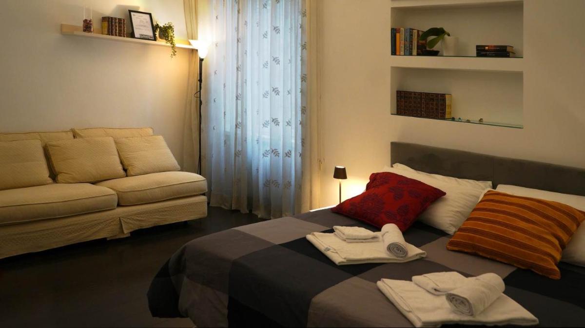 B&B Azuni Home - Housity