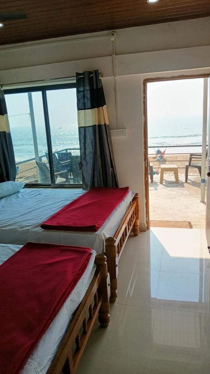 Candle wood Beach Stay - Housity