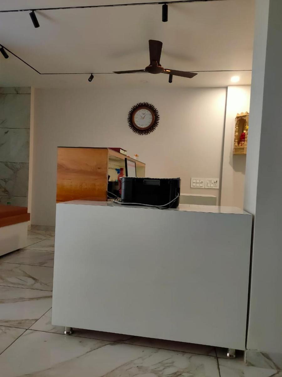 HOTEL JANTA INN - Housity