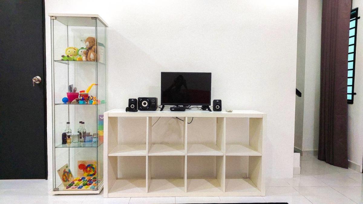 D'Sandra Homestay - Housity