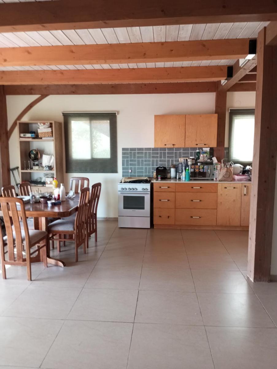Suitetrails - Lakeview Chalet in the Galilee - Master Bedroom Sublet