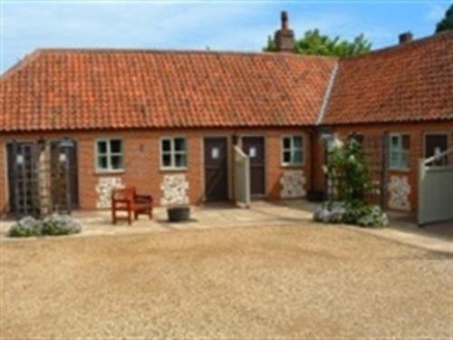The Orange Tree - Housity