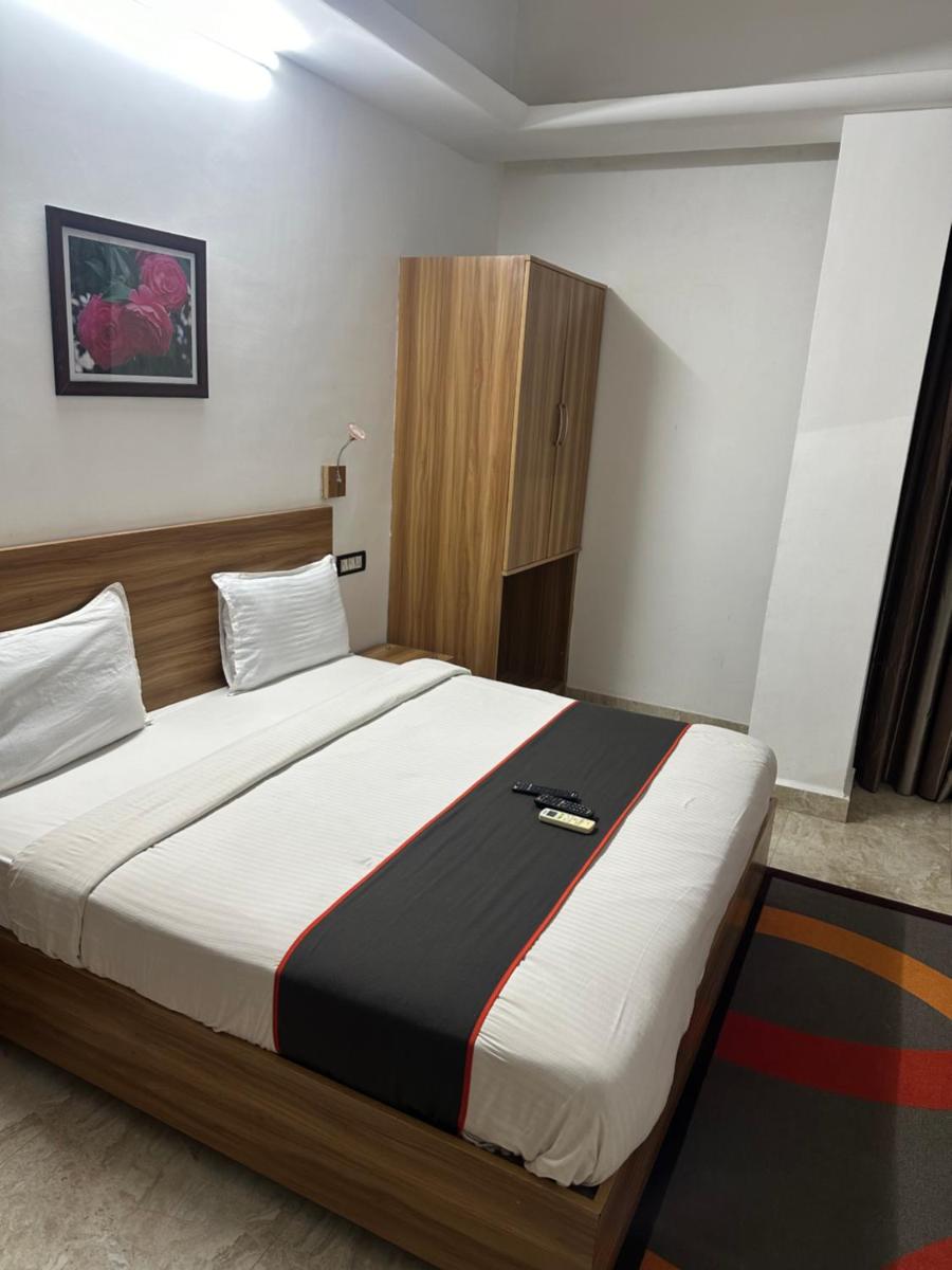 Gulnaar Inn - Housity