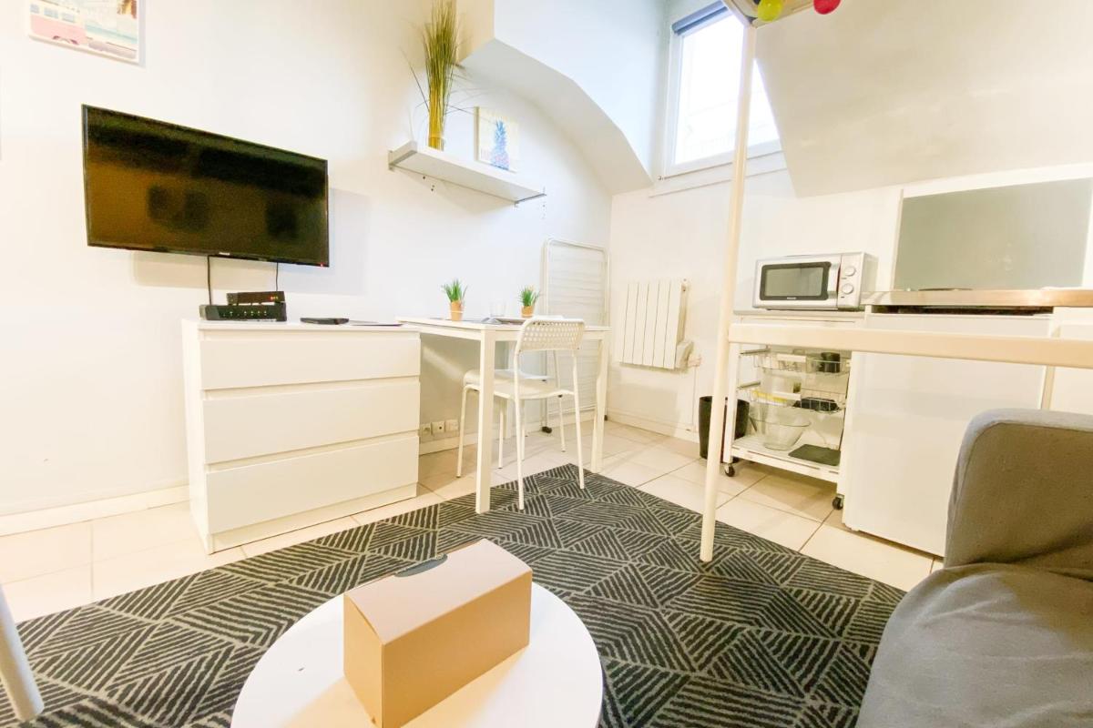 The Champo studio Near the city centre #B2 - Housity