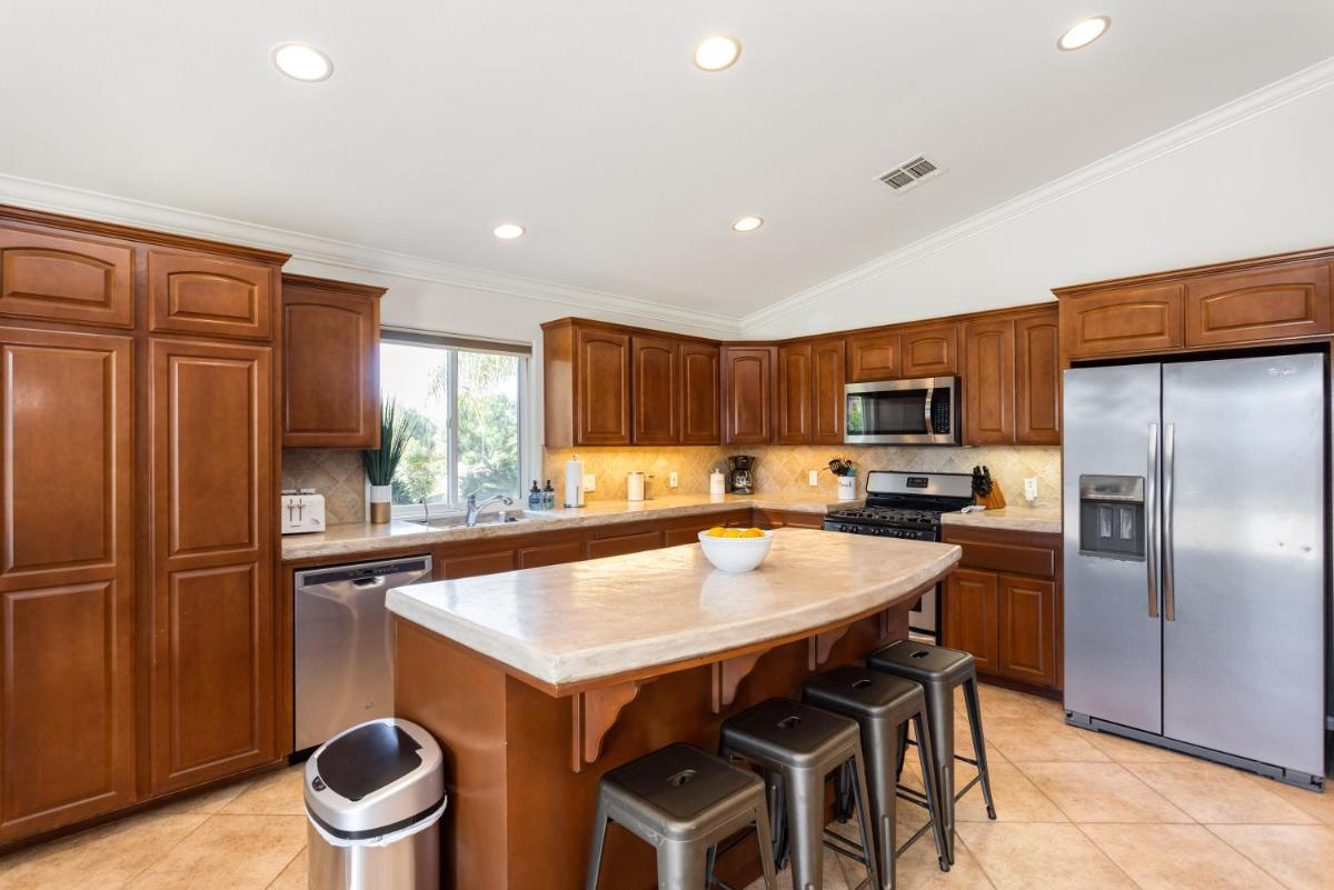 Serenity Ranch House - Housity