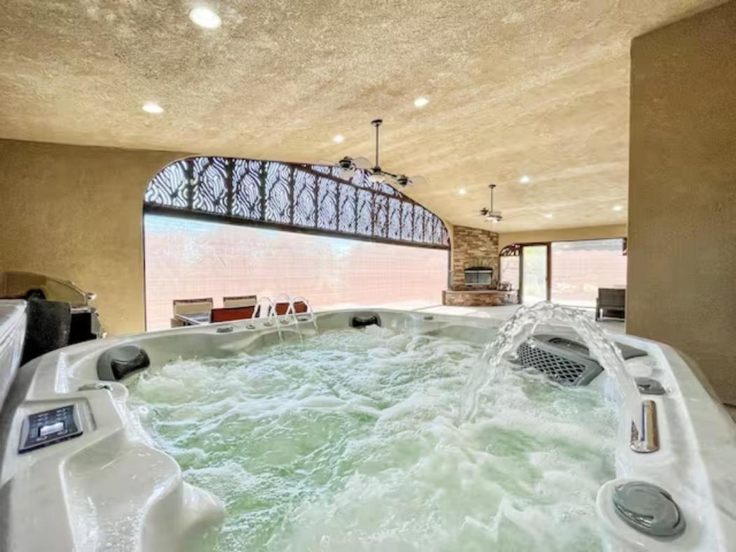 Serenity Ranch House - Housity