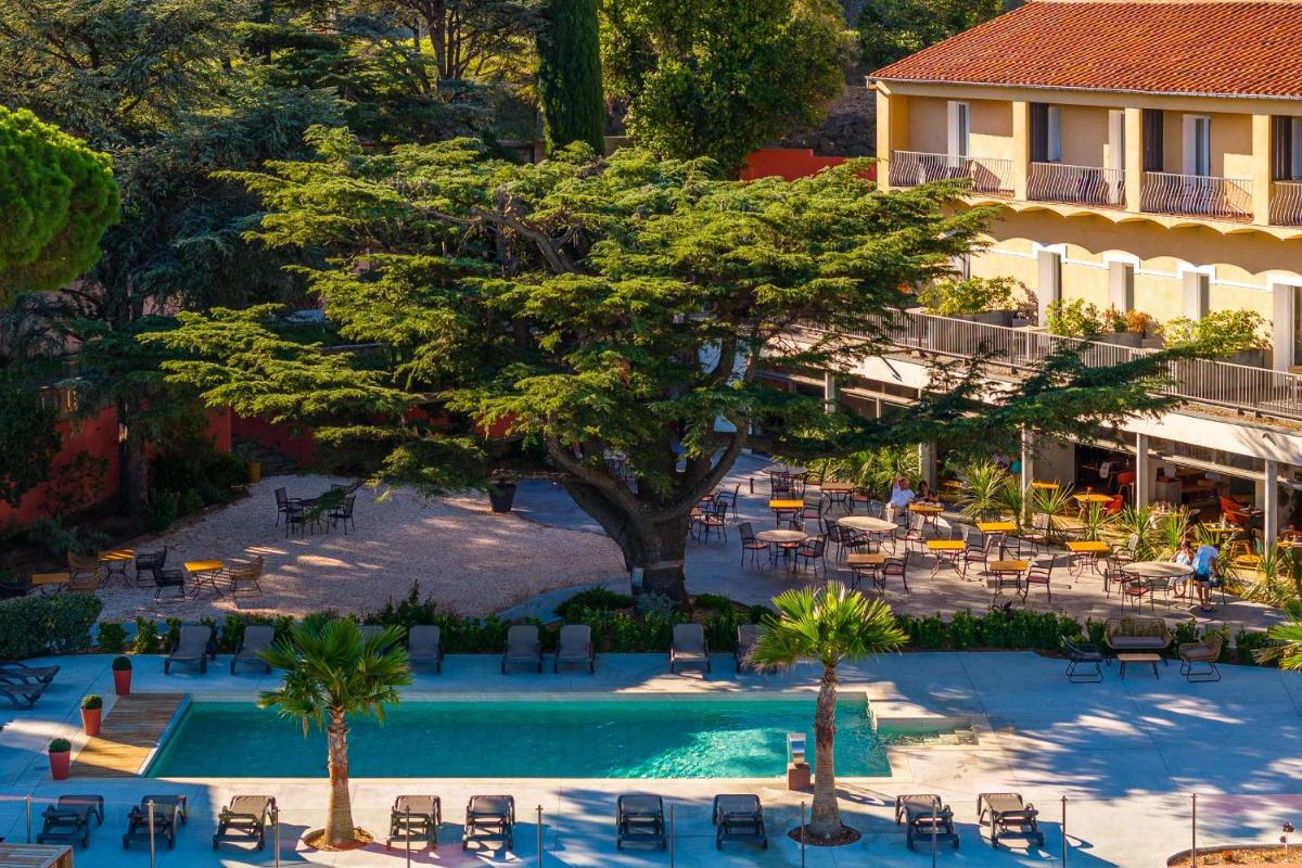 Piscine de l'établissement Les Jardins du Cèdre, Boutique hôtel & gastronomie ou située à proximité
