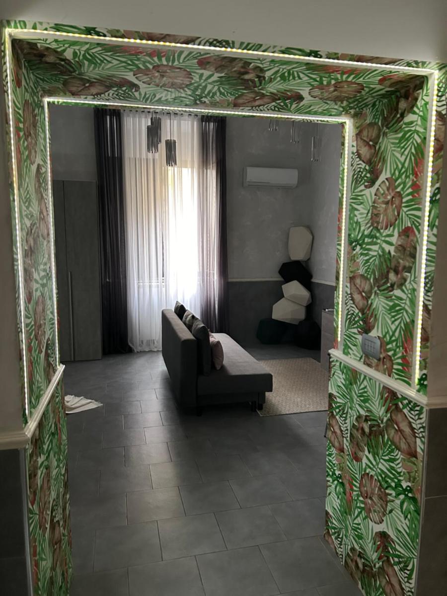 A un passo dal Castello Maschio ANGIOINO Appartment - Housity
