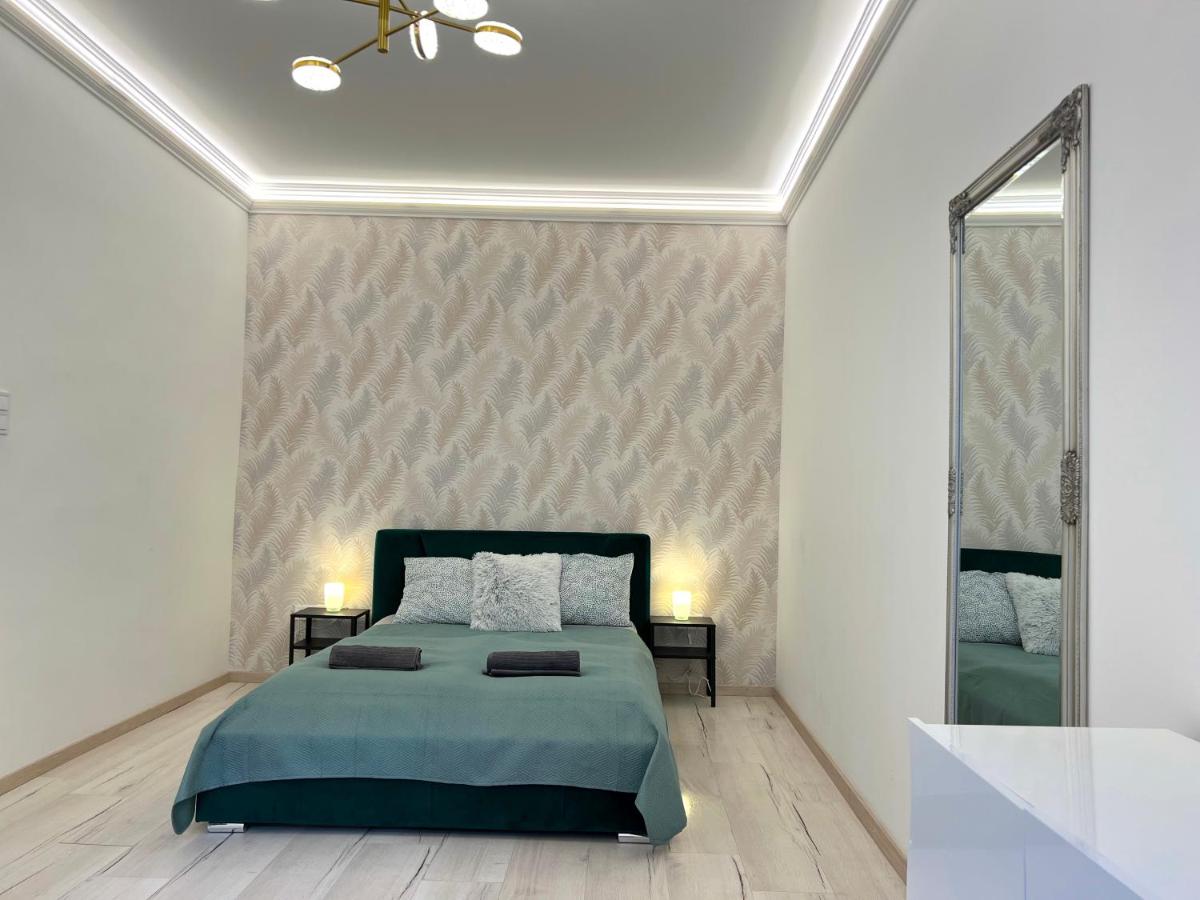 N24 Apartments by Small Home Budapest - Housity