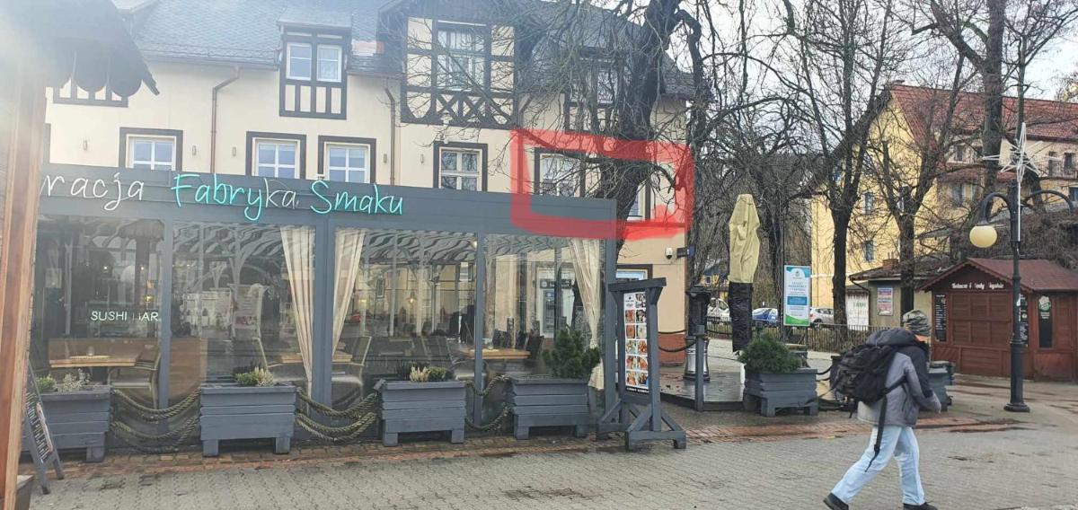 Zdrojowa - z widokiem na deptak - Housity