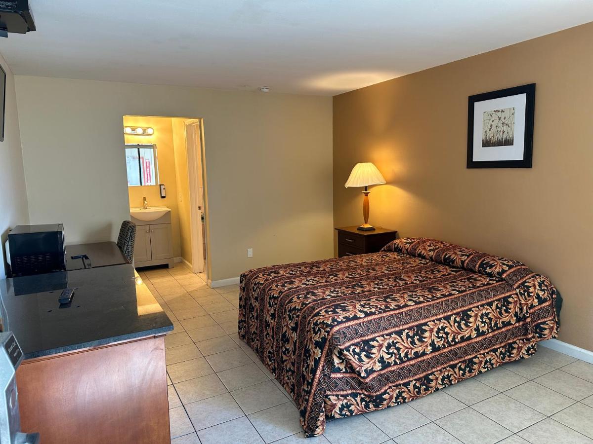 Sea Palace Motel - Housity