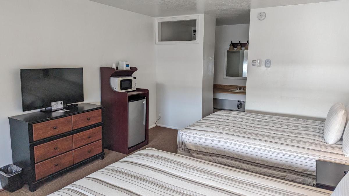 High Desert Inn - Housity