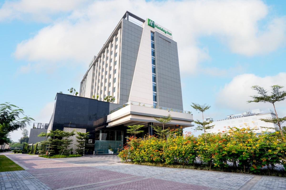 a rendering of the headquarters of a hotel at Holiday Inn Lucknow Airport by IHG in Lucknow