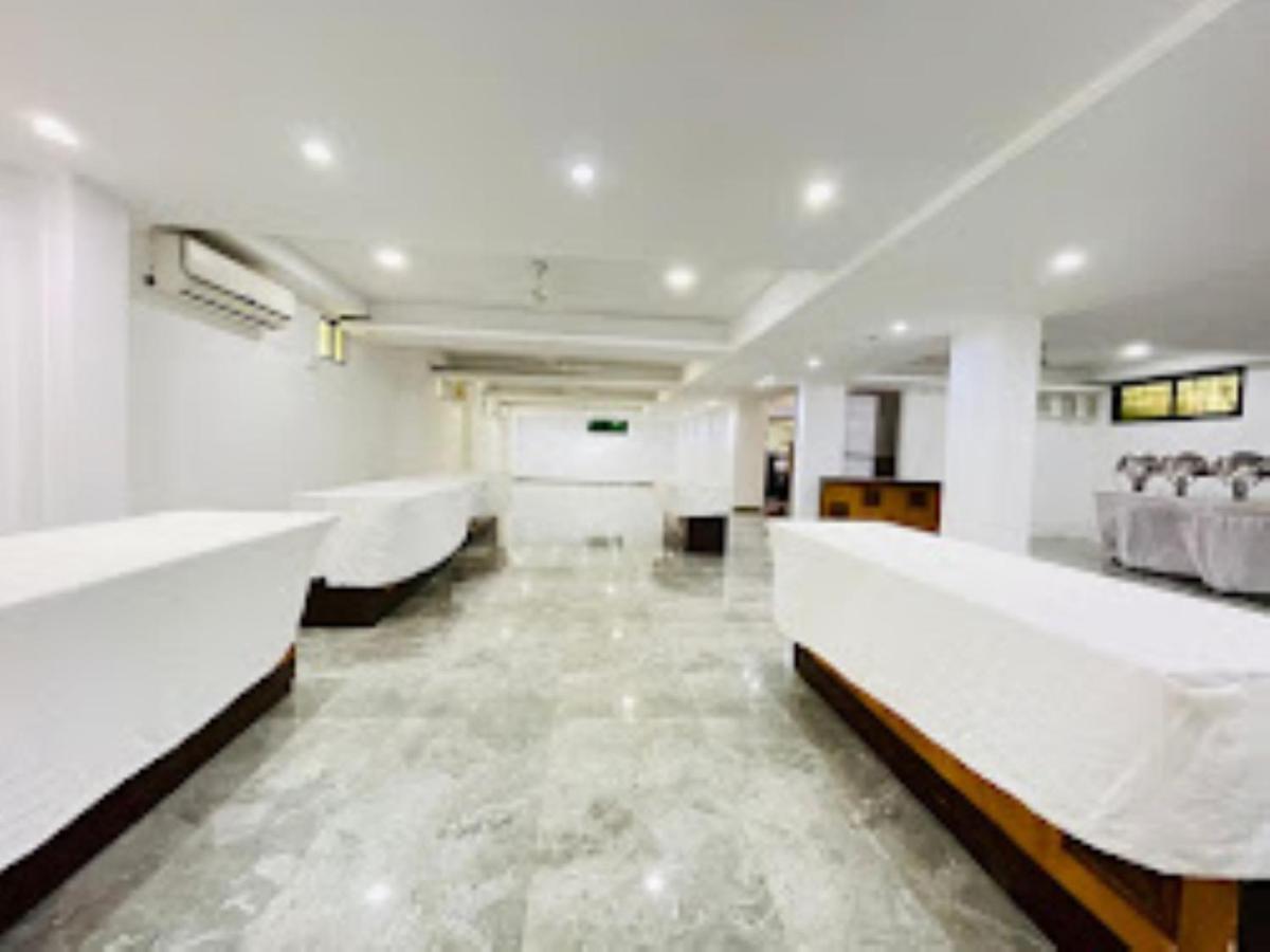 Hotel Holiday Pride Aurangabad - Housity