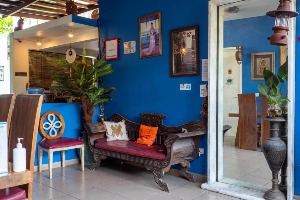 RedDoorz near Pantai Sanur Bali - Housity