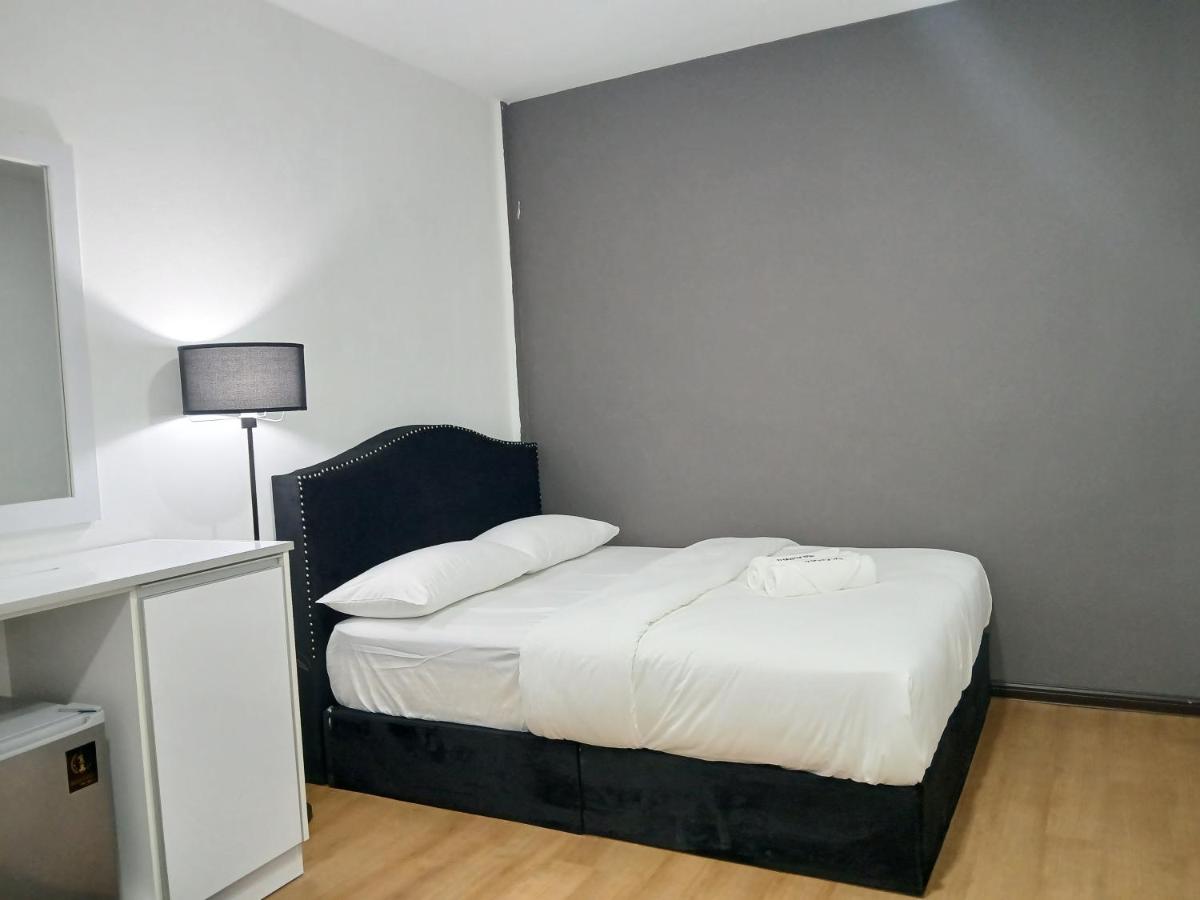 TZ SATELLITE HOTEL, Kota Bharu - Housity