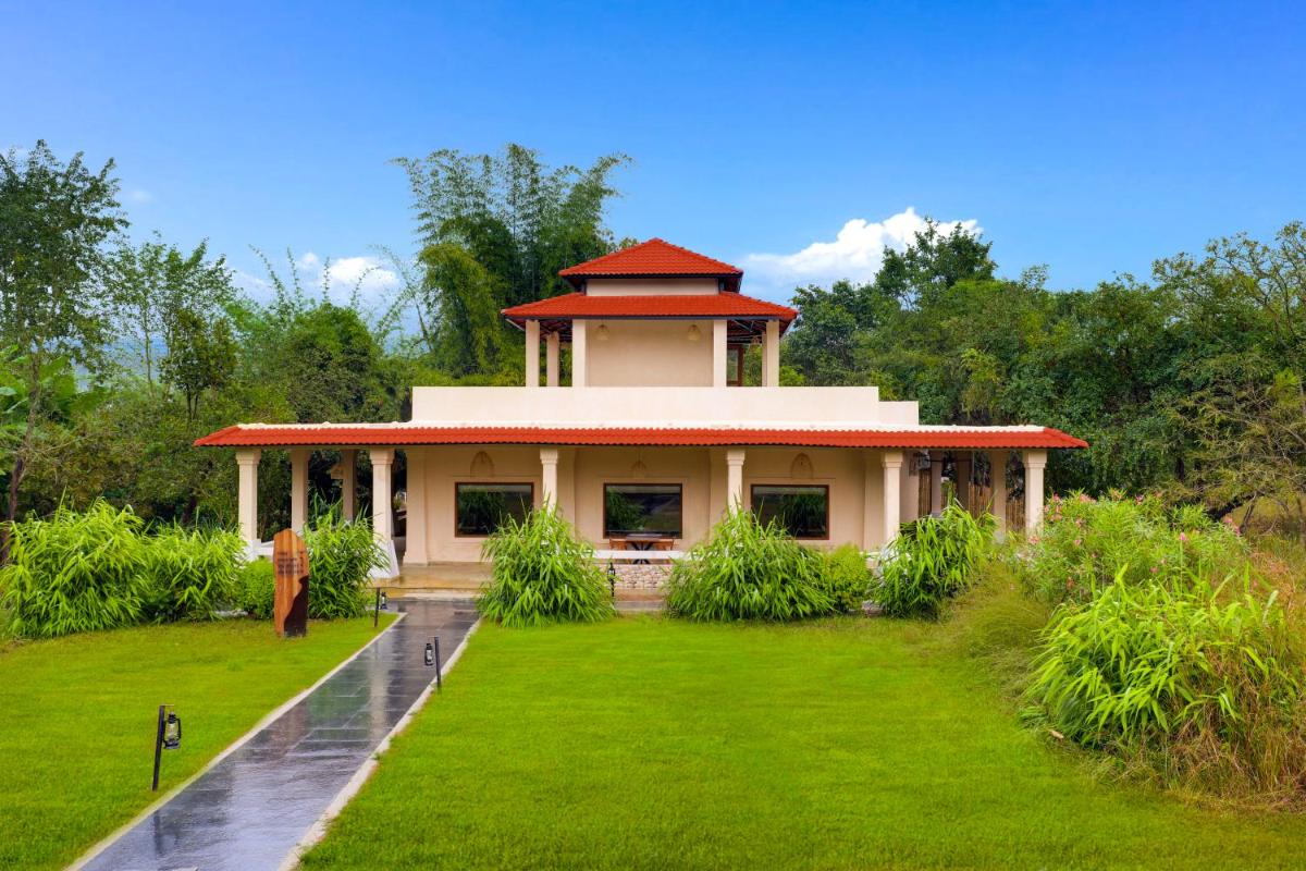Lemon Tree Wildlife Resort, Kanha - Housity