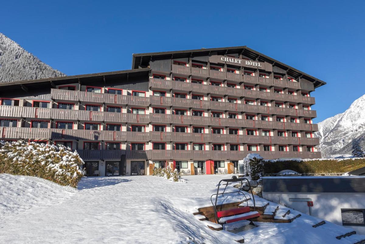 Vue générale sur la montagne ou vue sur la montagne depuis l'hôtel