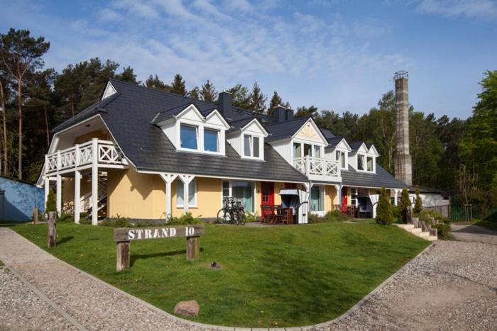 Strandhäuser Blankenfohrt - Housity