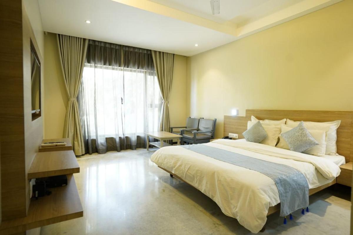 Hotel Hrushikesh - Housity