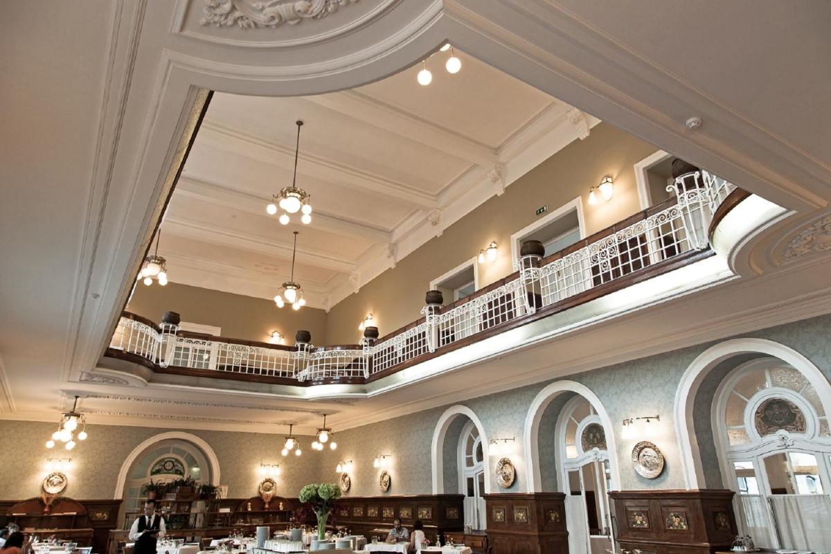 Um restaurante ou outro lugar para comer em Curia Palace Hotel & Spa