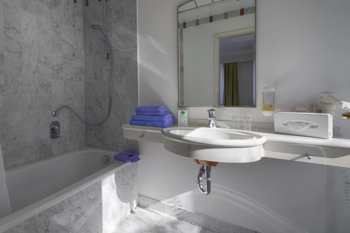 Meeressterne Hotel Residenz in Heringsdorf - Housity