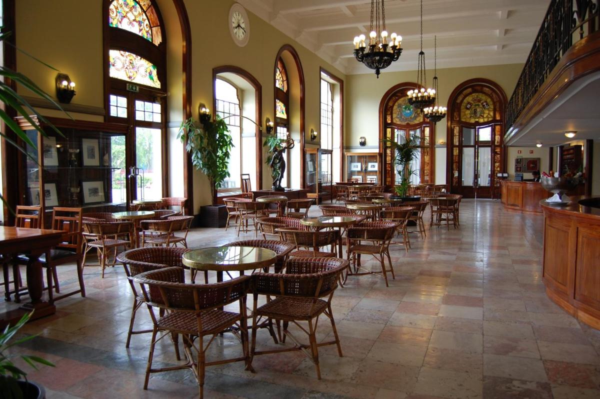 Um restaurante ou outro lugar para comer em Curia Palace Hotel & Spa