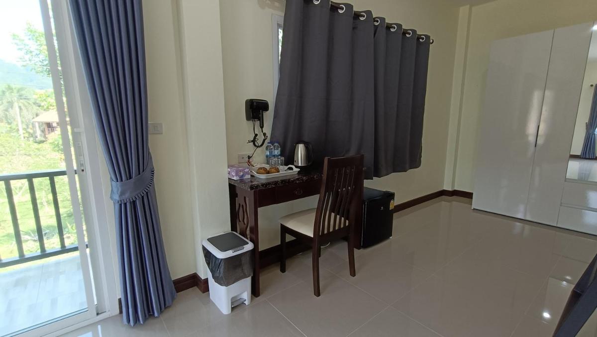 Khao Sok Family Room House - Housity