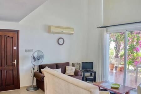 Joya Cyprus Maroon Garden Apartment - Housity