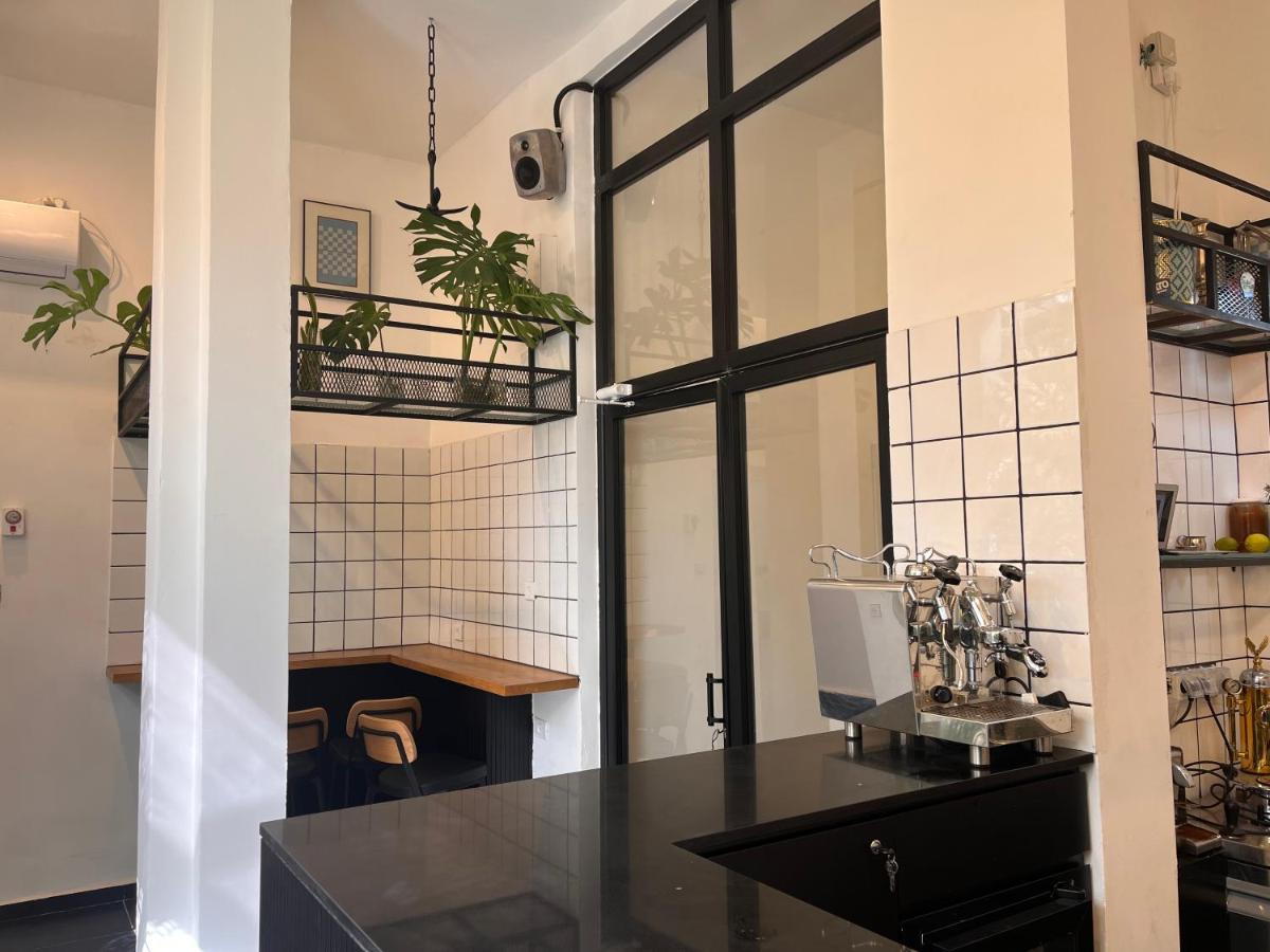 Yona 8 - Housity