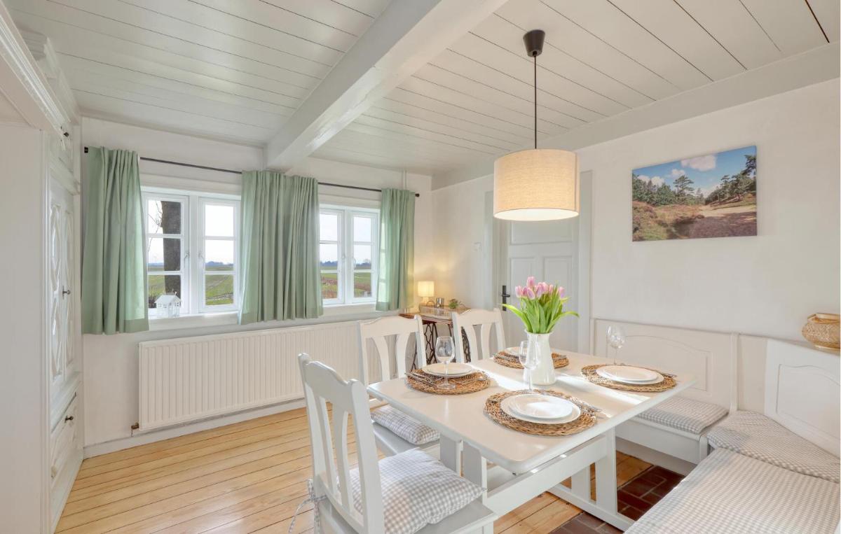 Amazing Home In Emmelsbüll Horsbüll With Wifi - Housity