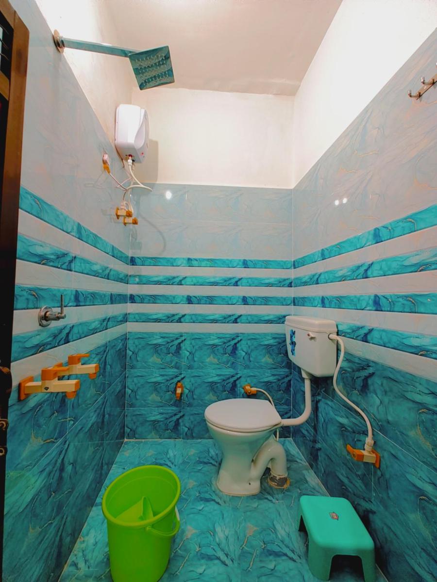 The Akash Guest House 15 Min Walking From Ram Janam Bhumi - Housity