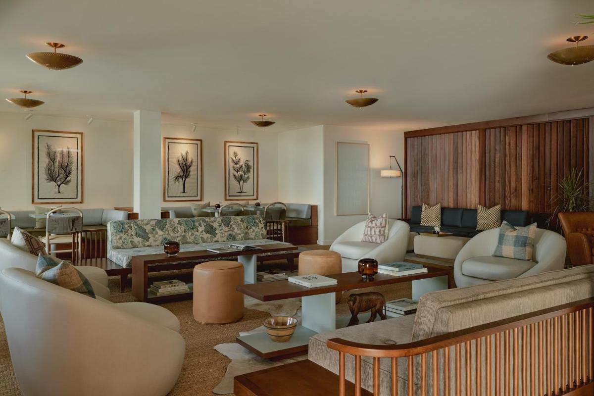 Hotel Lucine - Housity