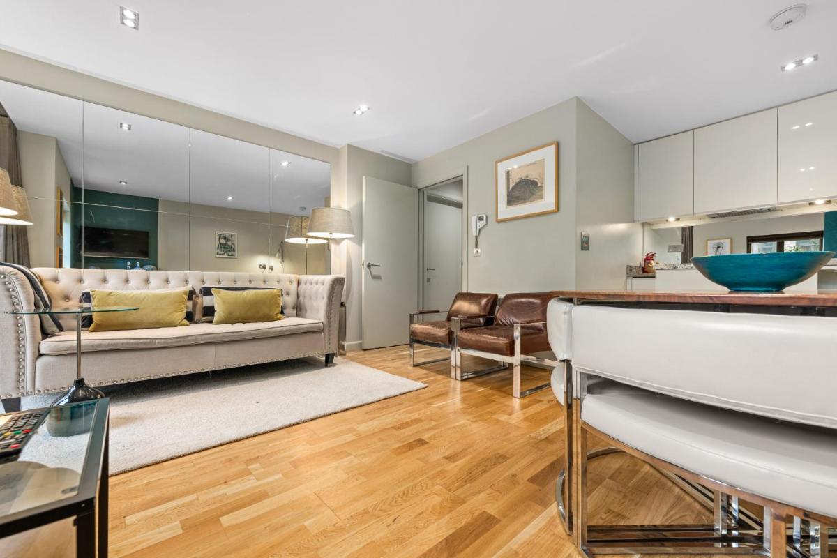 Sophia Gardens Apartment - Housity