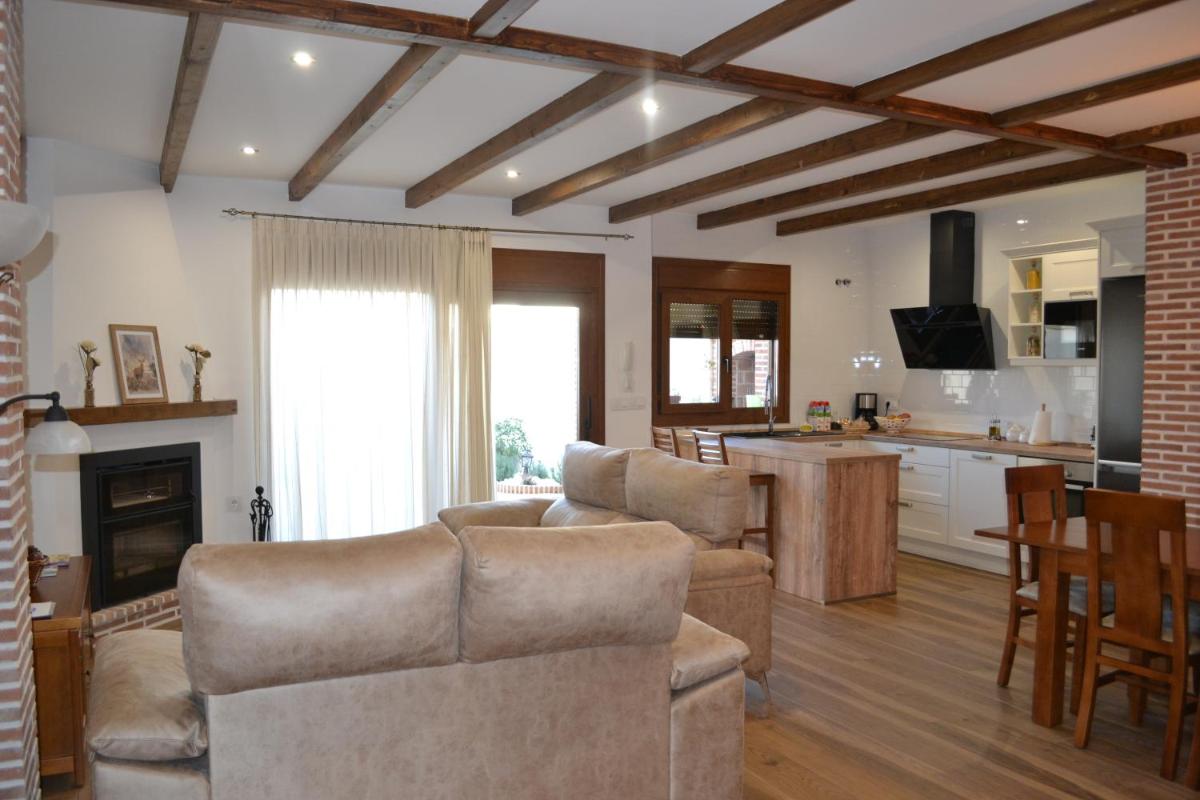 Casa Rural La Madroña - Housity