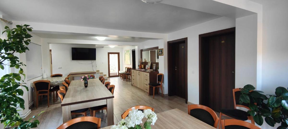 Pensiunea Valea Toplitei - Housity