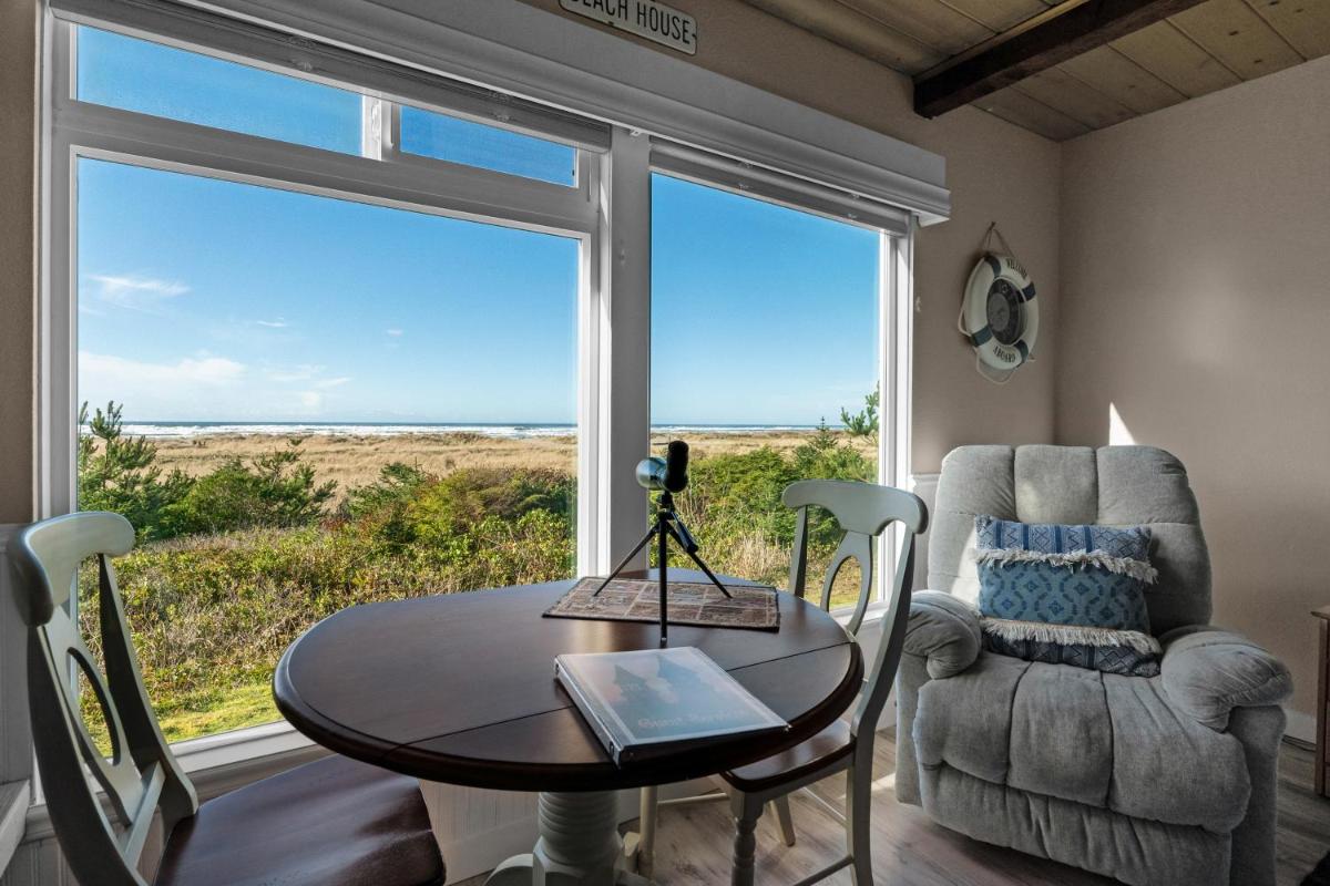 The Tides by the Sea - Housity