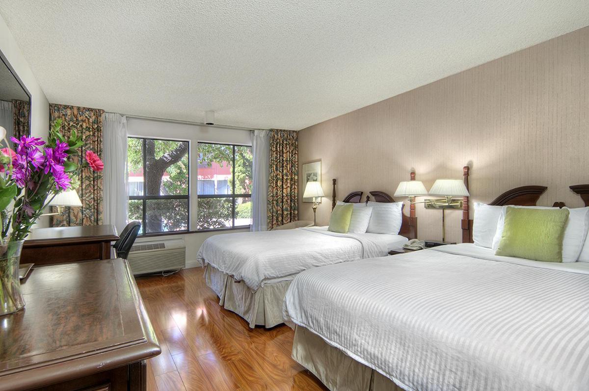 County Inn - Housity