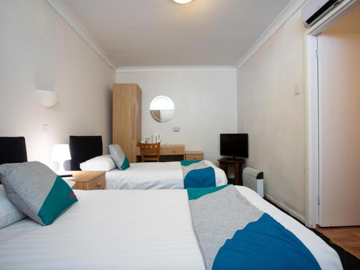 Knowesgate Hotel B&B - Housity