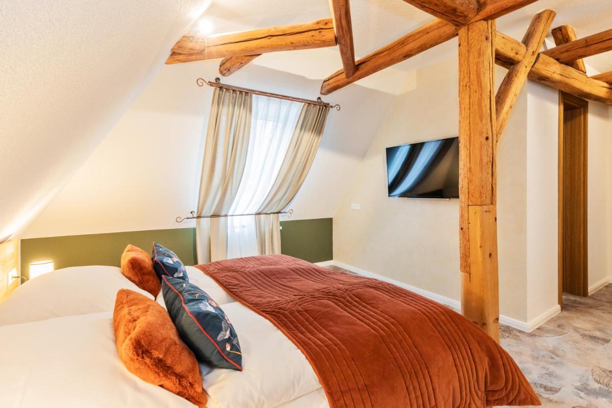 Hotel Zum Pfeiffer - Housity